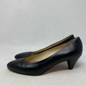 Cole Haan Women’s Black Leather Hand Made in Italy Low Heel Size 8.5